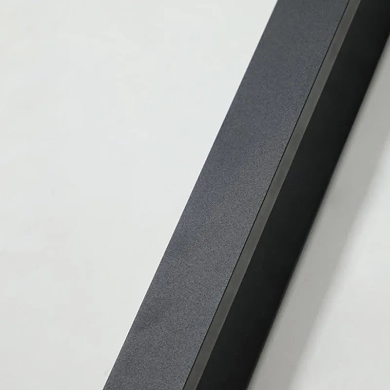 Minimalist Linear Black Outdoor Wall Lamp Detail